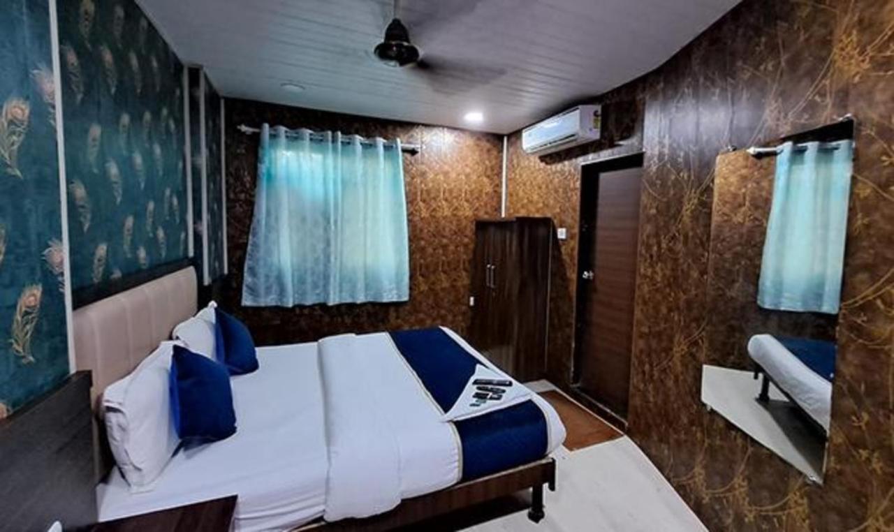 Fabexpress Ashirwad Residency Hotel Мумбай Екстериор снимка