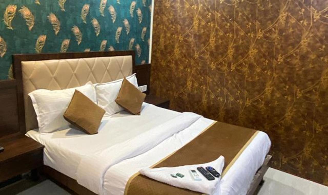 Fabexpress Ashirwad Residency Hotel Мумбай Екстериор снимка