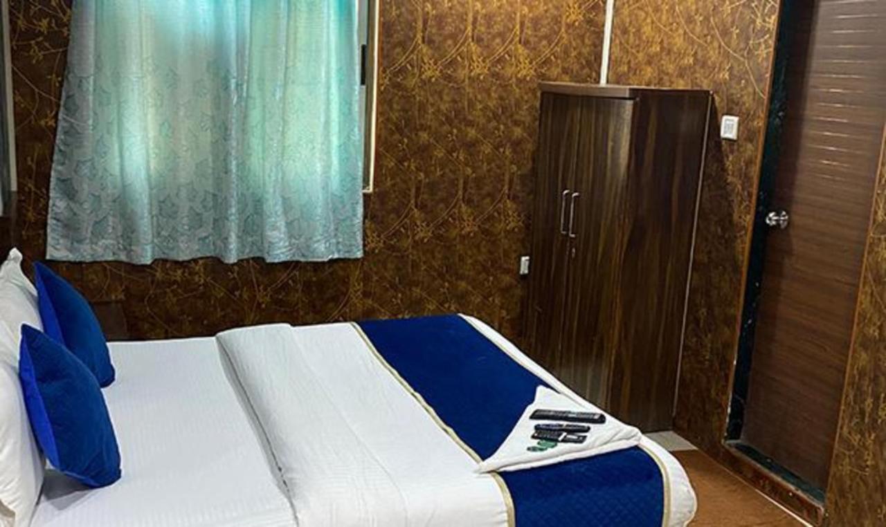 Fabexpress Ashirwad Residency Hotel Мумбай Екстериор снимка